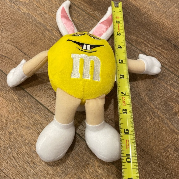 Yellow M&M  Easter Bunny Plush 2007 10.5” Mars Inc - Picture 8 of 8